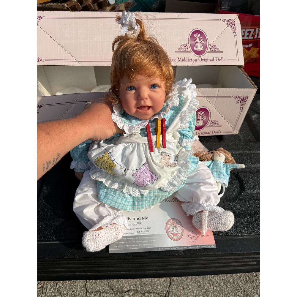 Lee Middleton "Dolly‎ and Me" Doll by Reva Schick 2000 w/ COA, Box & Mini Doll